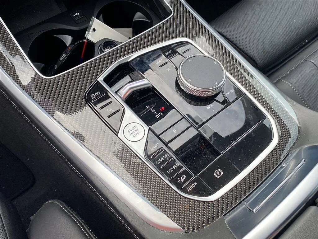 Used 2026 Skyscraper Grey Metallic BMW M60i image 21