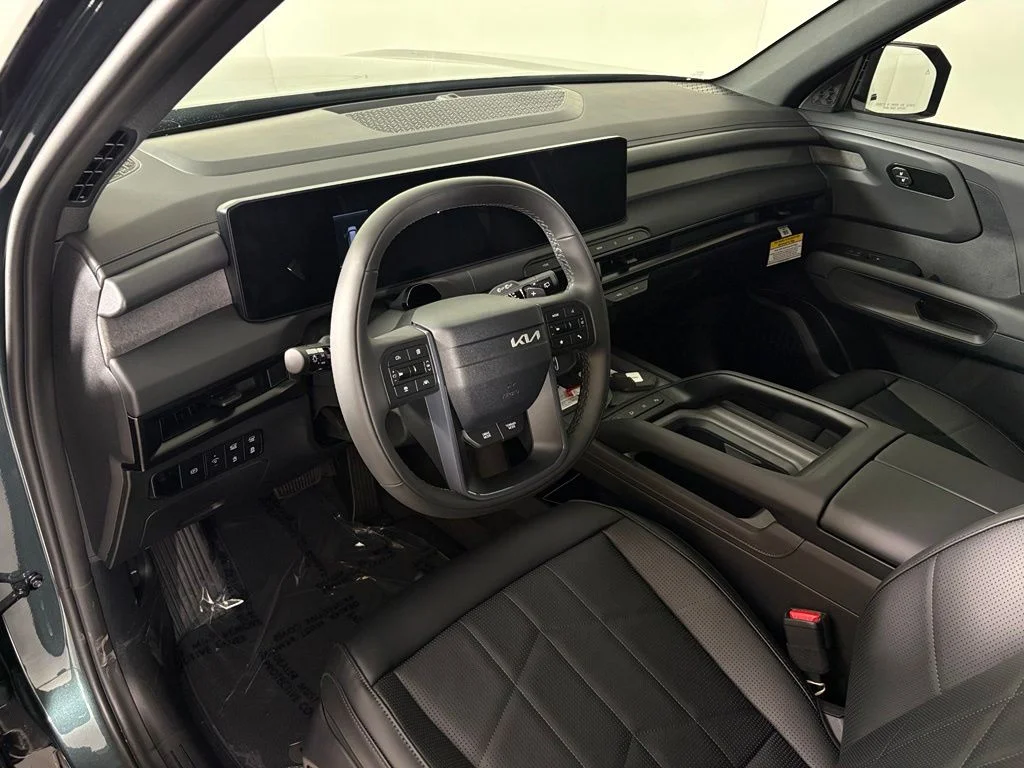 New 2027 Black Jade Green Kia X-Line EX image 18