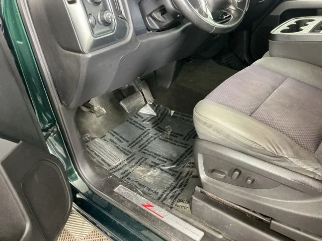 Used 2015 Rainforest Green Metallic Chevrolet LT image 13
