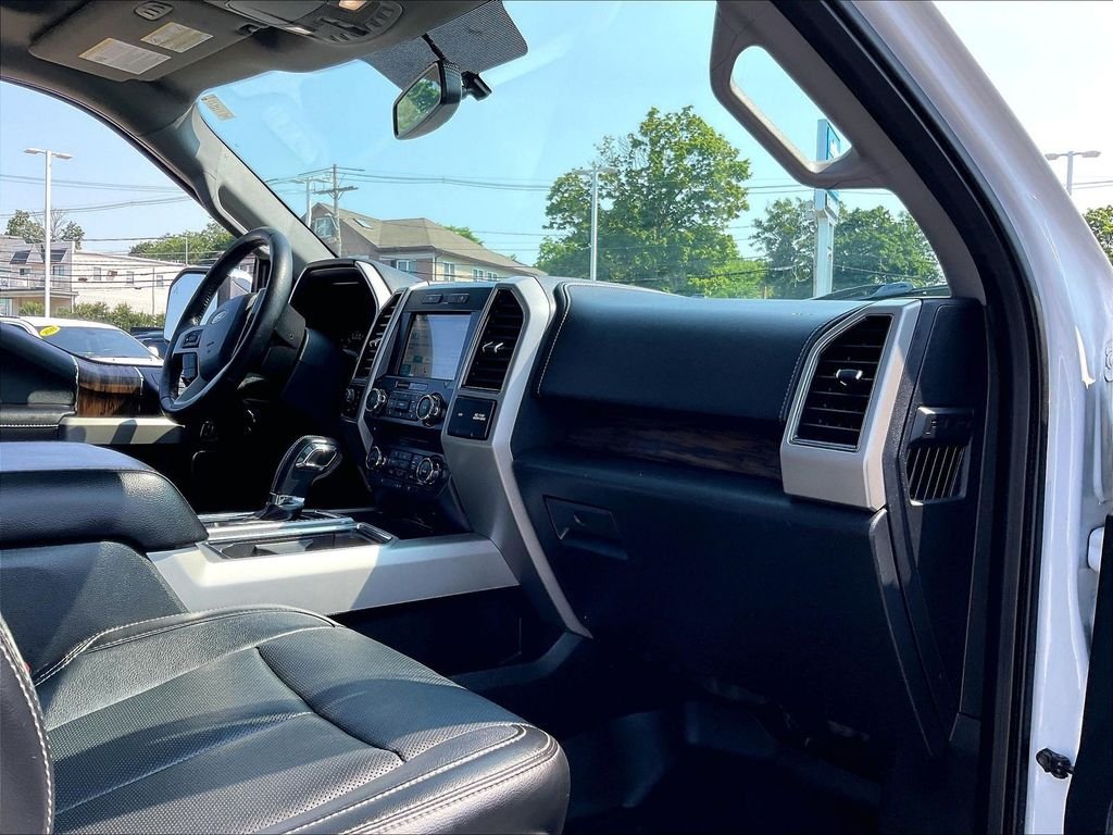 Used 2018 White Ford Lariat image 14