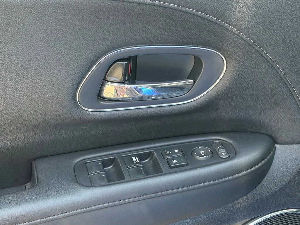 2022 Honda HR-V EX-L - Photo 16