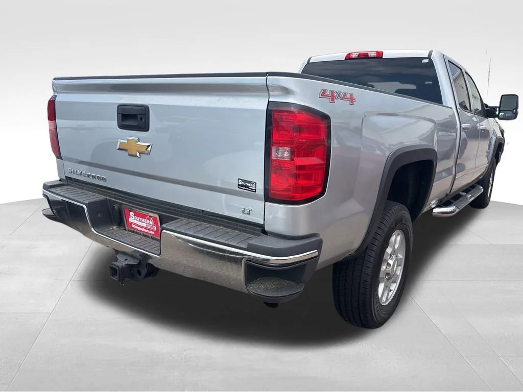 Used 2016 Silver Chevrolet LT image 16