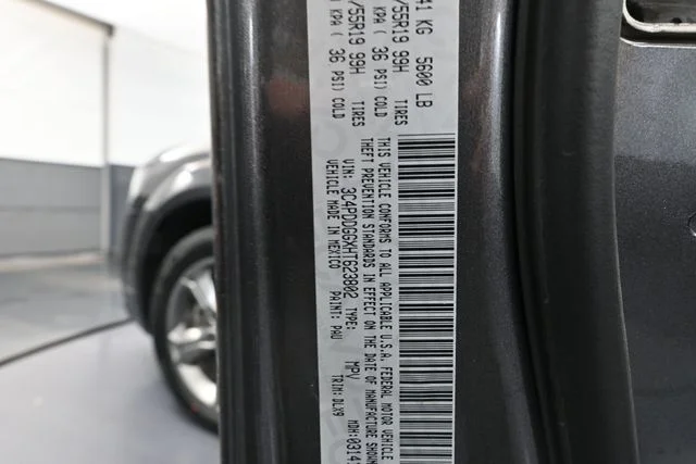 Used 2017 Gray Dodge Crossroad image 49
