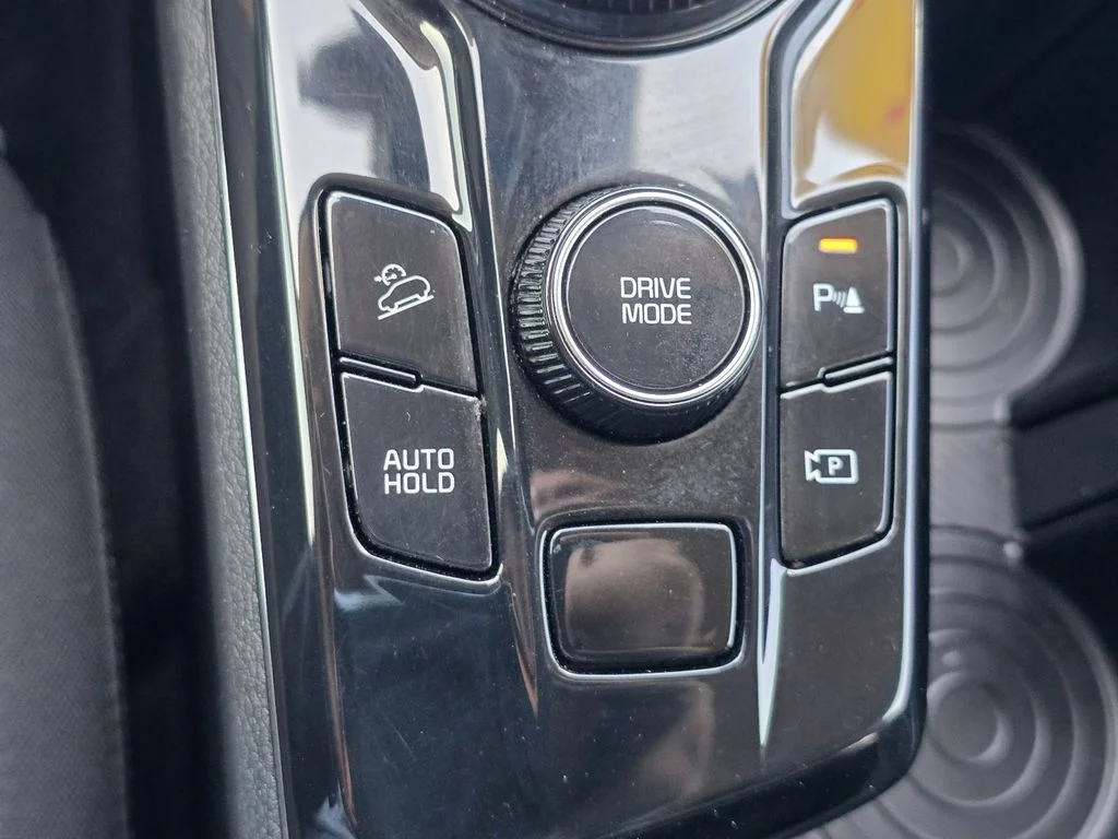 Used 2025 Steel Gray Kia LX image 20