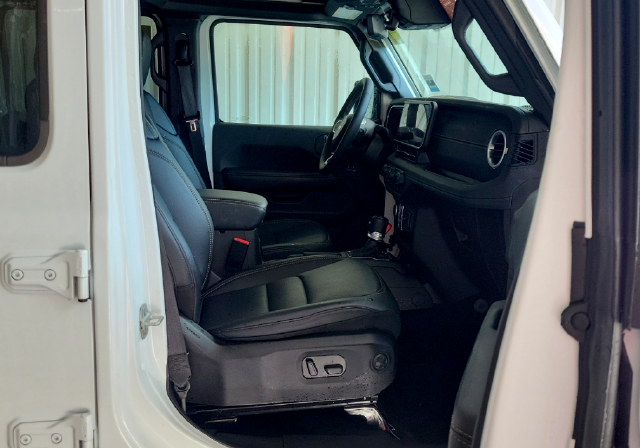 Used 2024 White Jeep Sahara 4xe image 20