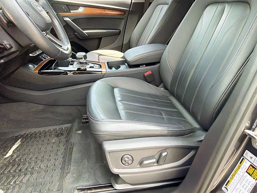 Used 2023 Manhattan Gray Metallic Audi 45 S line Premium image 37