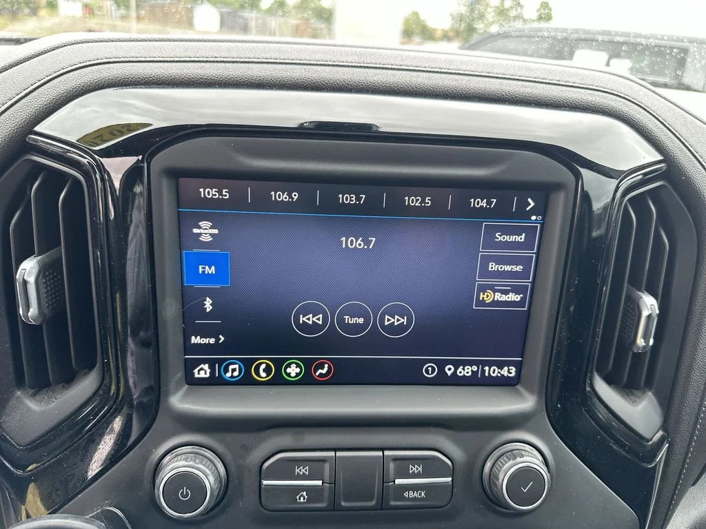 Used 2020 Silver Chevrolet RST image 22