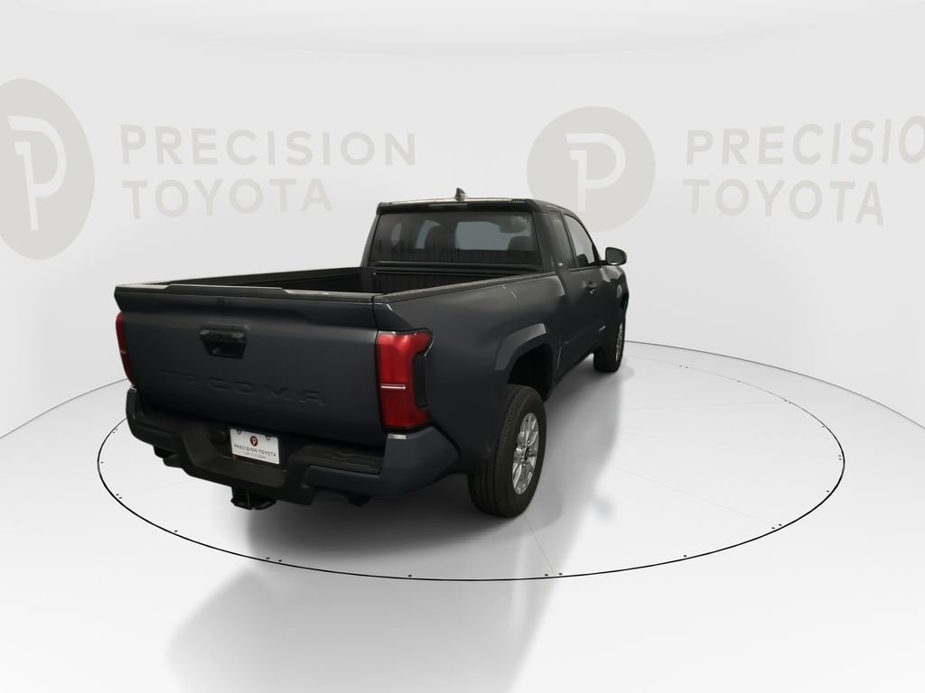 2026 Toyota Tacoma SR5 - Photo 18