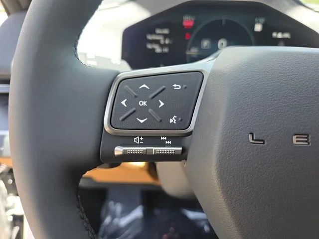 New 2026 Ultra White Lexus PREMIUM PLUS image 34