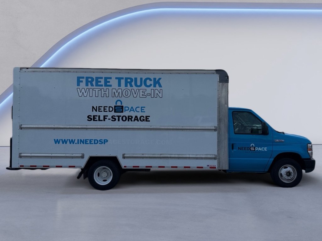 Used 2019  Ford Base image 2