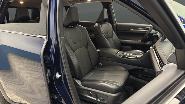 Used 2024 Blue INFINITI LUXE image 23
