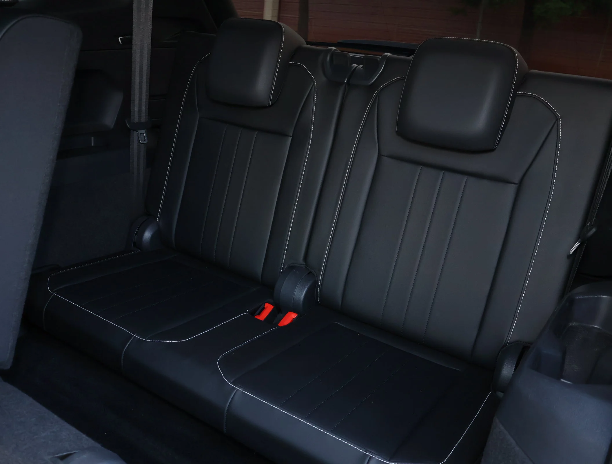 Used 2023 Gray Volkswagen SE R-Line Black image 23