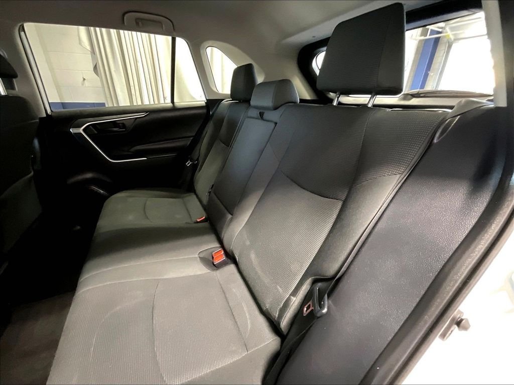 Used 2019 White Toyota LE image 14