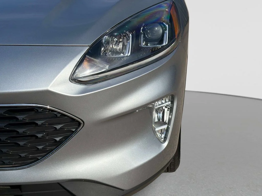 Used 2022 Iconic Silver Metallic Ford SEL image 11