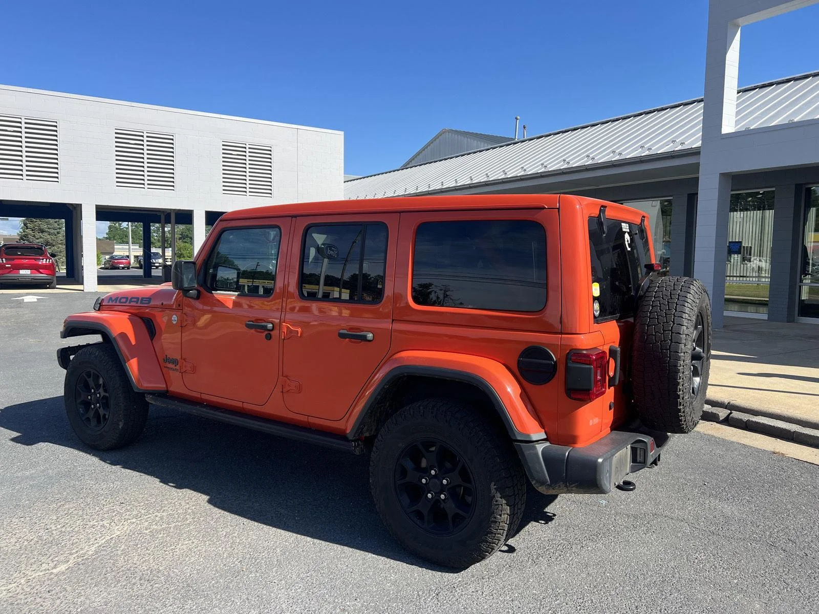 Used 2019 Metallic Jeep Moab image 3