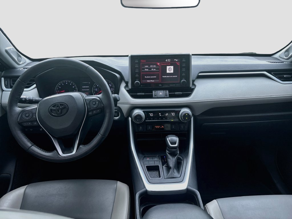 Used 2021 Black Toyota XLE Premium image 19