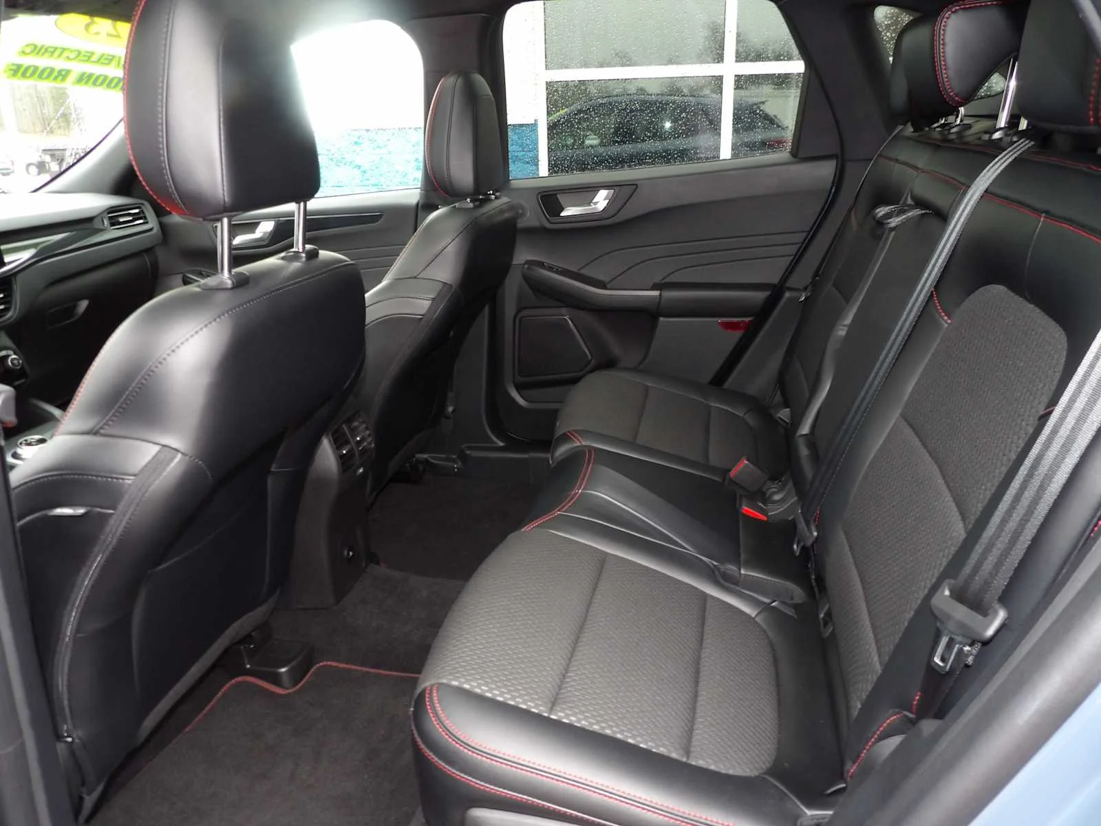 Used 2023 Vapor Blue Metallic Ford ST-Line Select image 12