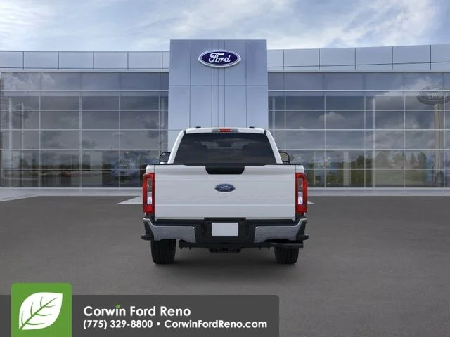 New 2026 Oxford White Ford XLT image 5