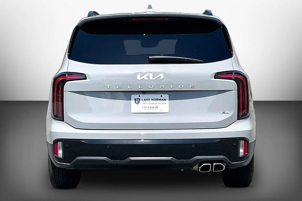 Certified Used 2024 Gray Kia SX-Prestige X-Line image 7
