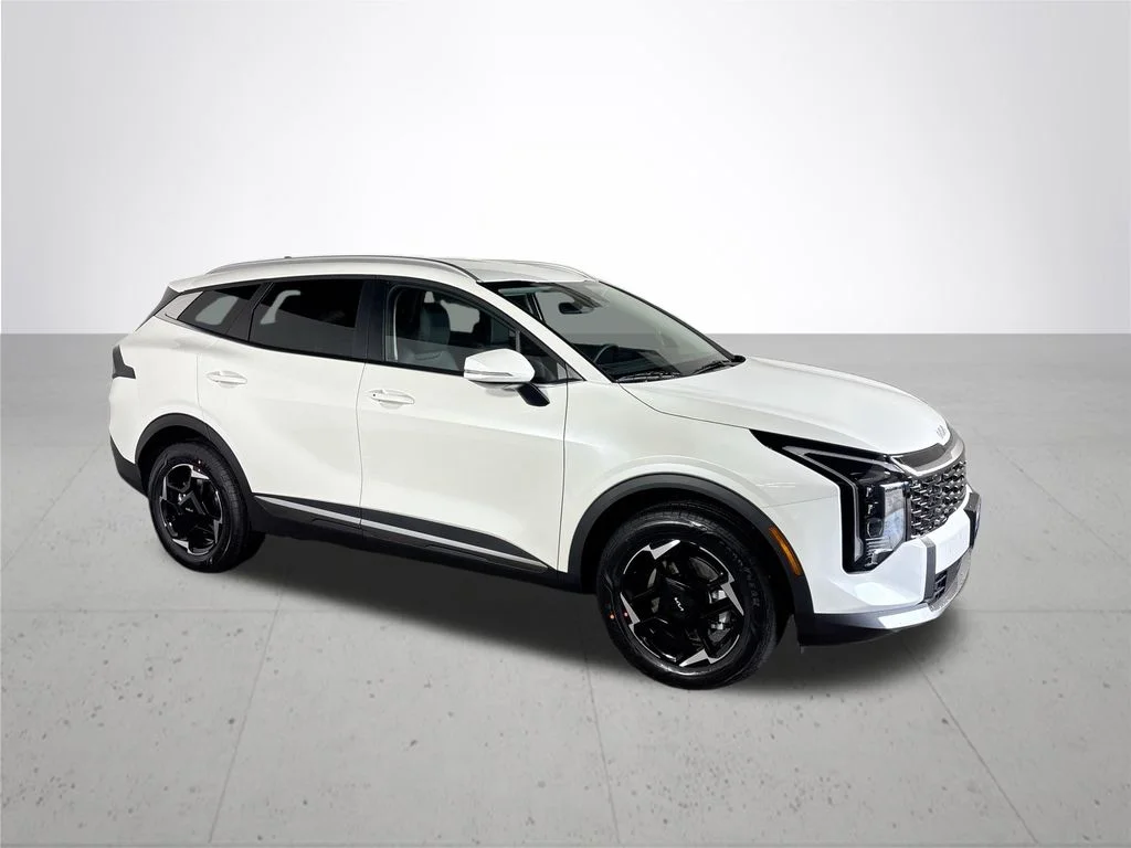New 2026 Snow White Pearl Kia EX image 4