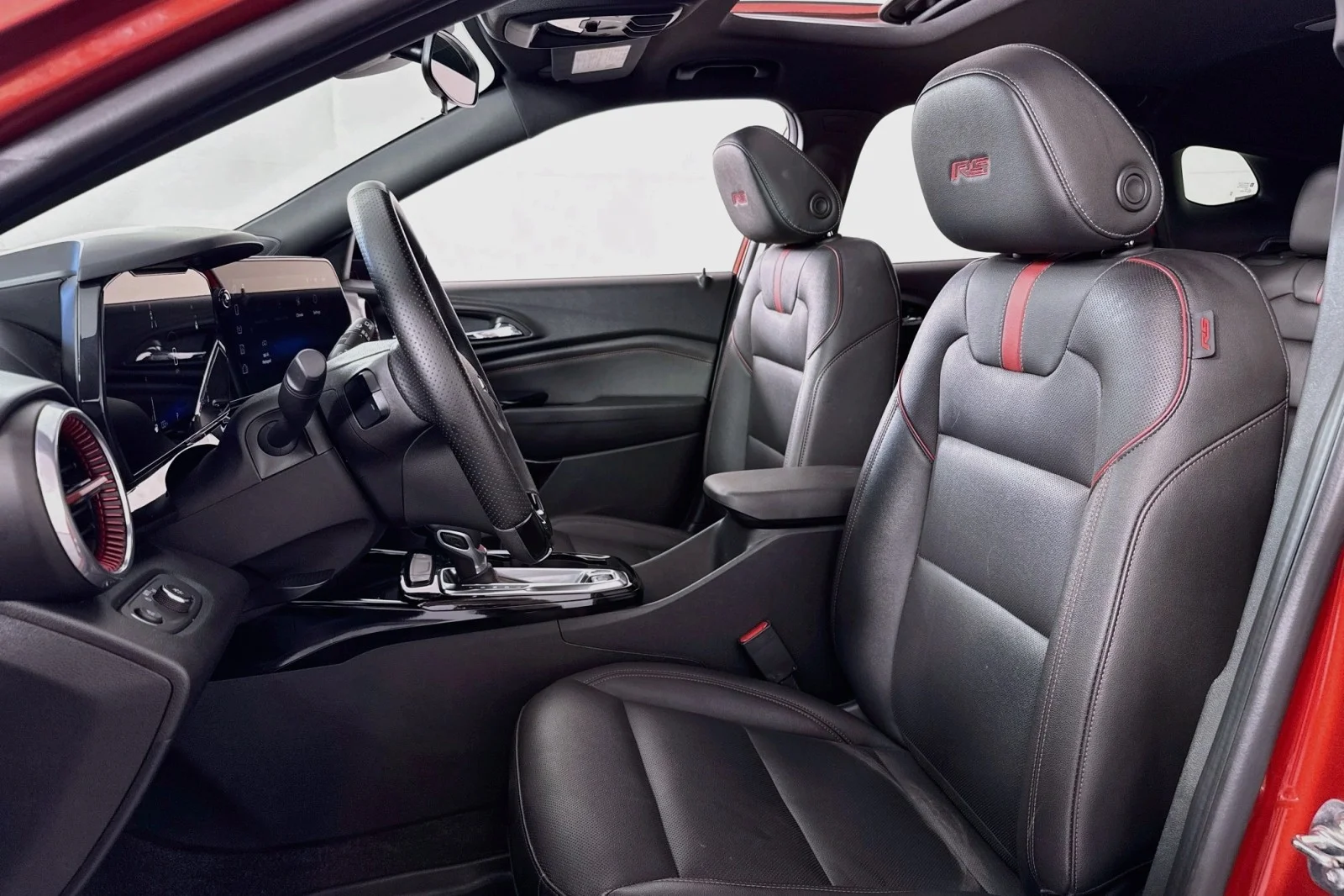 Used 2024 CAYENNE ORANGE Chevrolet 2RS image 17