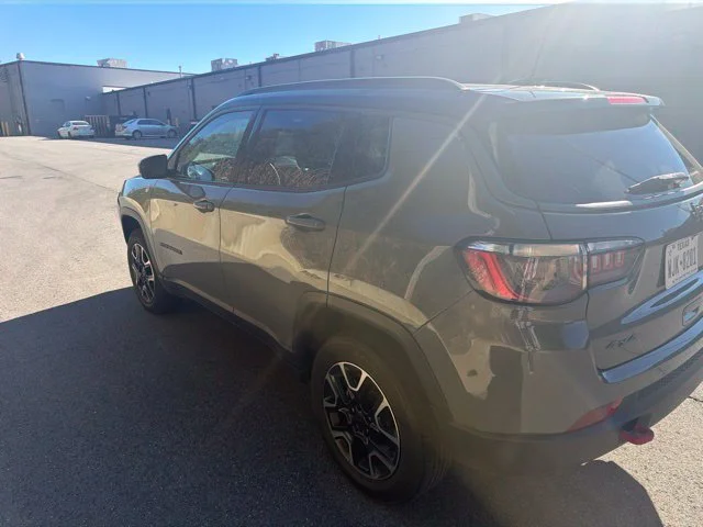 Used 2021 Gray Jeep Trailhawk image 5
