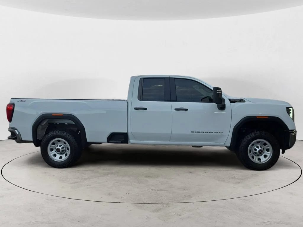 Used 2024 Summit White GMC Pro image 7