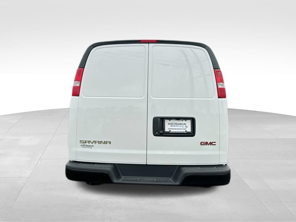 New 2025 Summit White GMC Work Van image 7