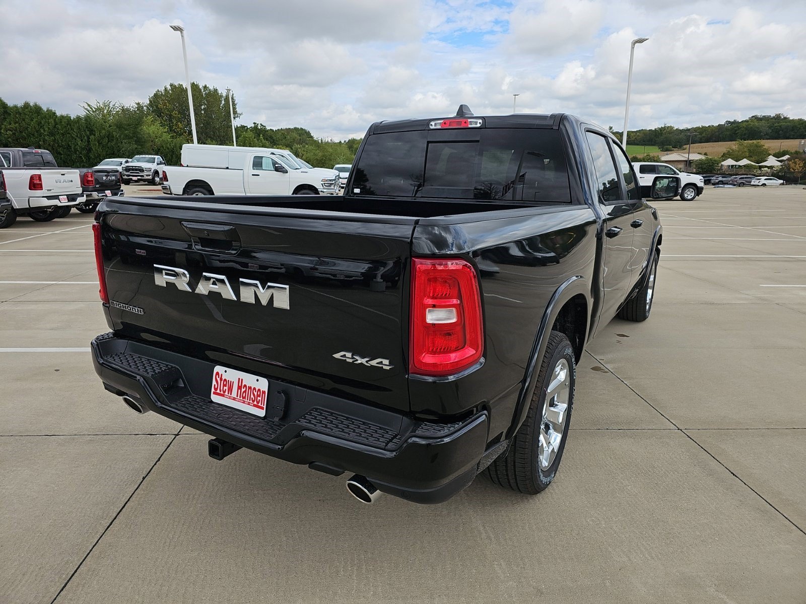 New 2026 Diamond Black Crystal Pearlcoat Ram Big Horn image 5