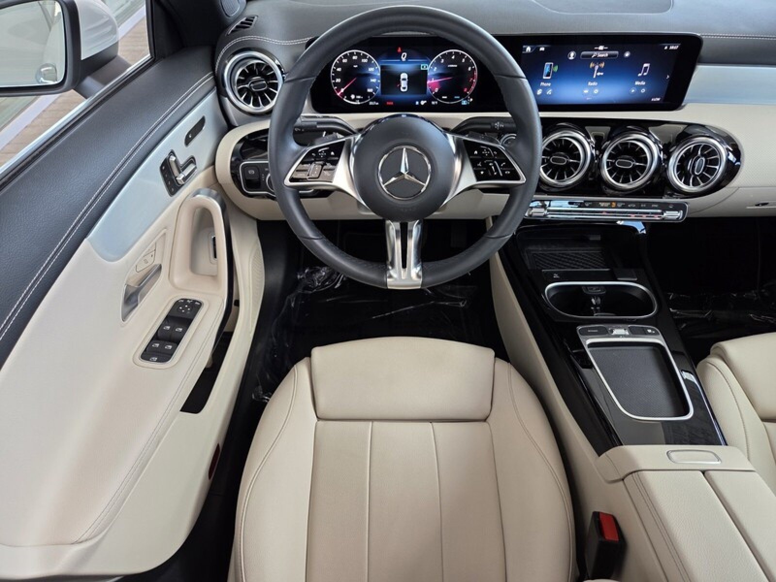 Certified Used 2024 Polar White Mercedes-Benz CLA 250 image 16