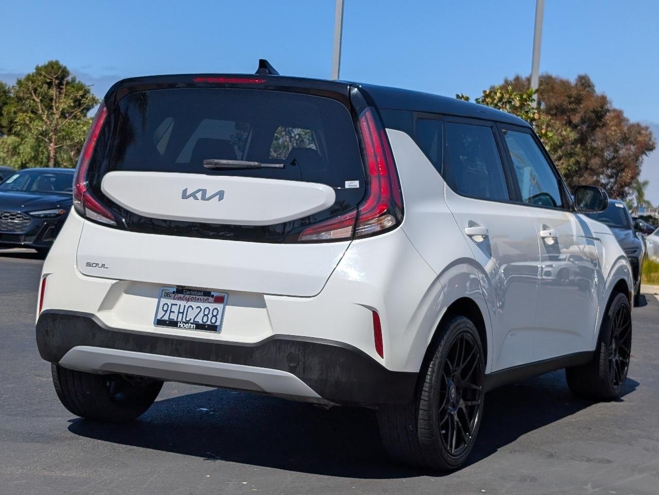 Used 2023 Clear White w/Black Roof Kia S image 11