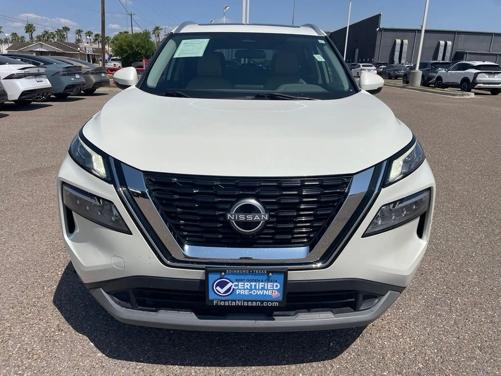 Used 2023 White Nissan SV image 2