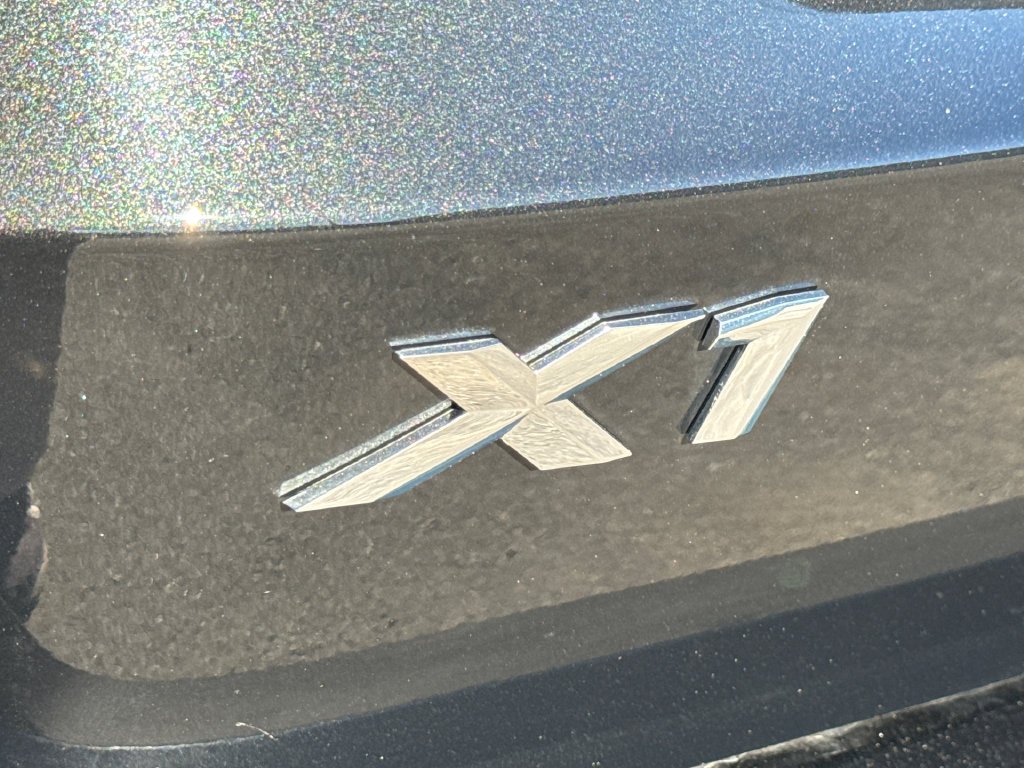 New 2027 Black Sapphire Metallic BMW xDrive28i image 11