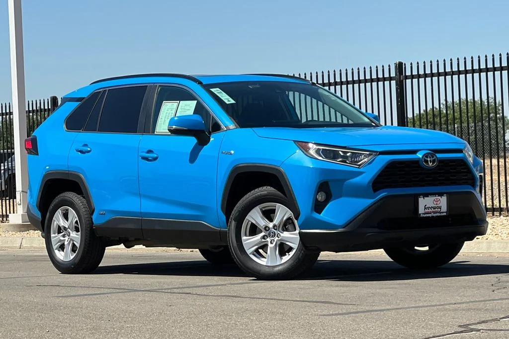 Certified Used 2021 Blue Toyota XLE image 2