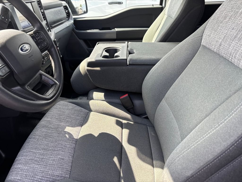 Used 2023 White Ford XLT image 9