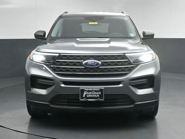 Used 2022 Gray Ford XLT image 2