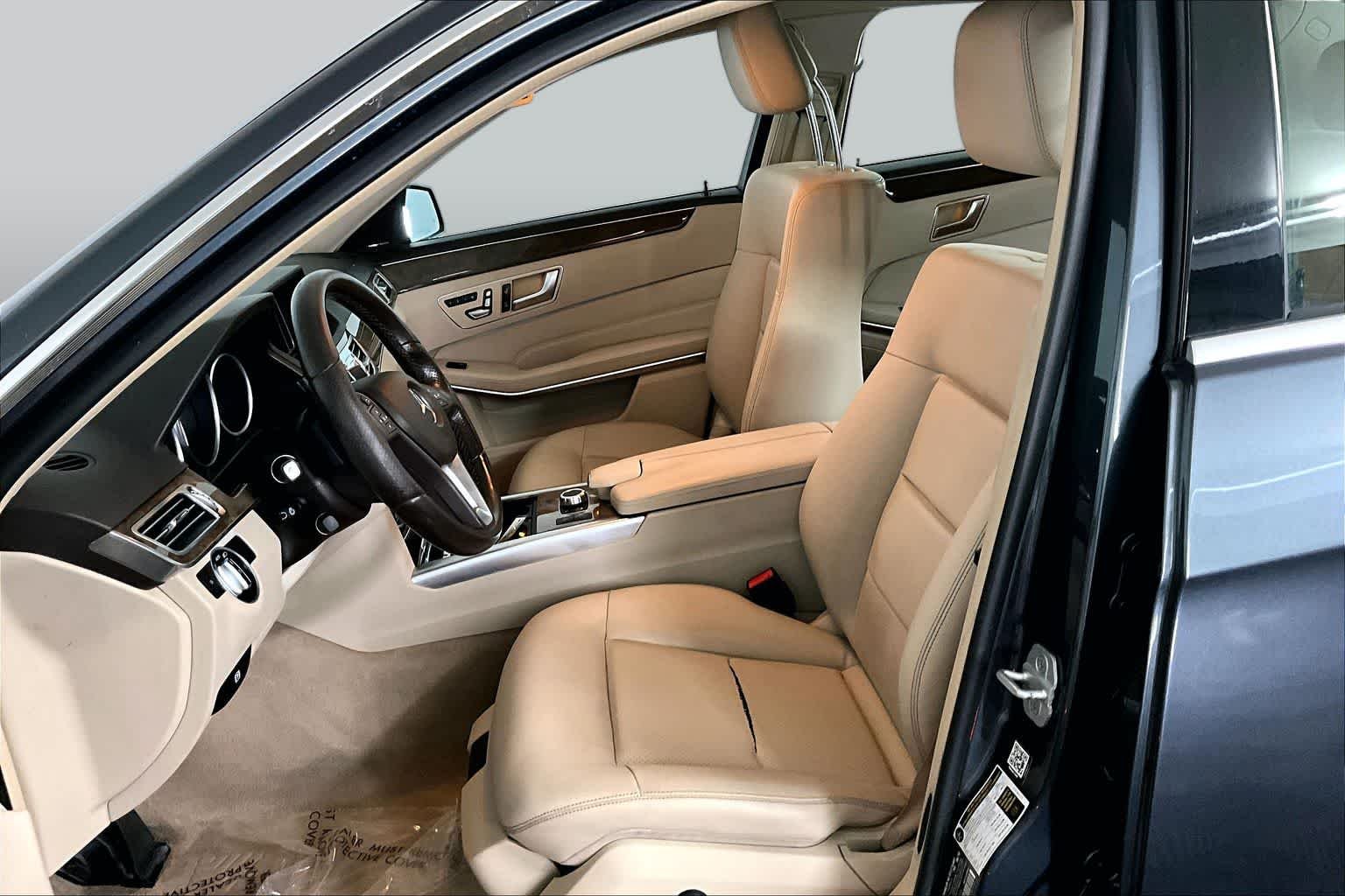 Used 2016 Steel Grey Metallic Mercedes-Benz E 350 Luxury image 9