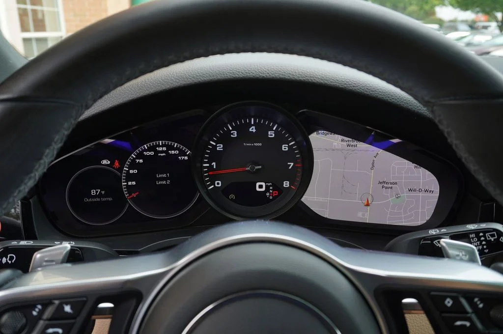 Used 2019 White Porsche Base image 15
