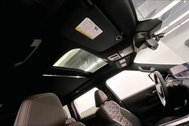 New 2026 Super Black Nissan Platinum image 37