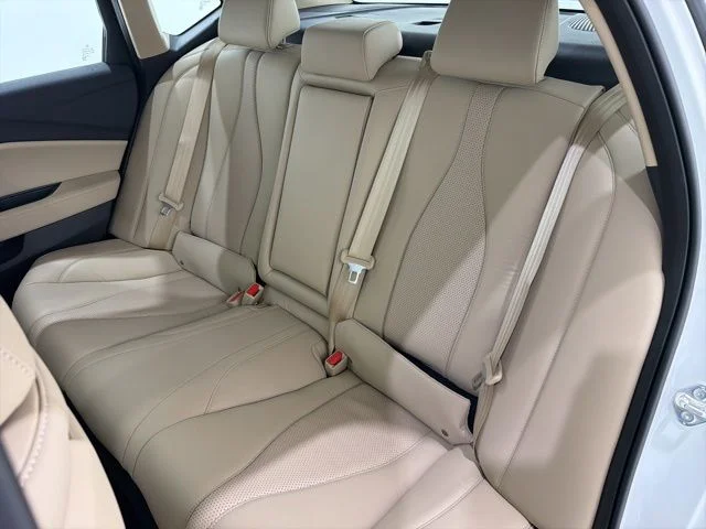 Certified Used 2025 Platinum White Pearl Acura TECH image 16