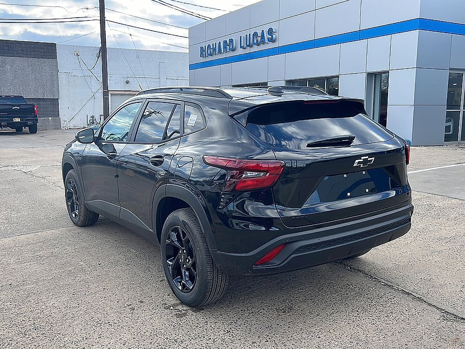 New 2026 Mosaic Black Metallic Chevrolet LT image 8