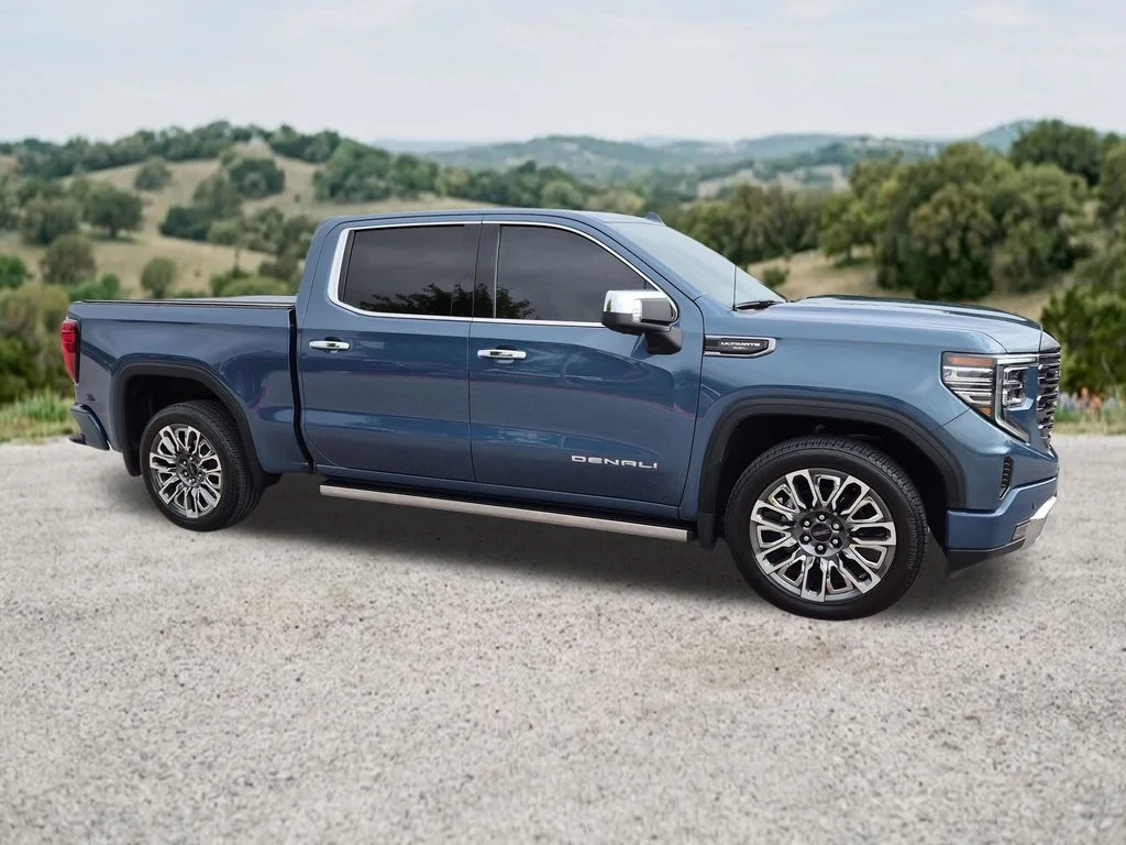 Used 2025 Blue GMC Denali Ultimate image 14