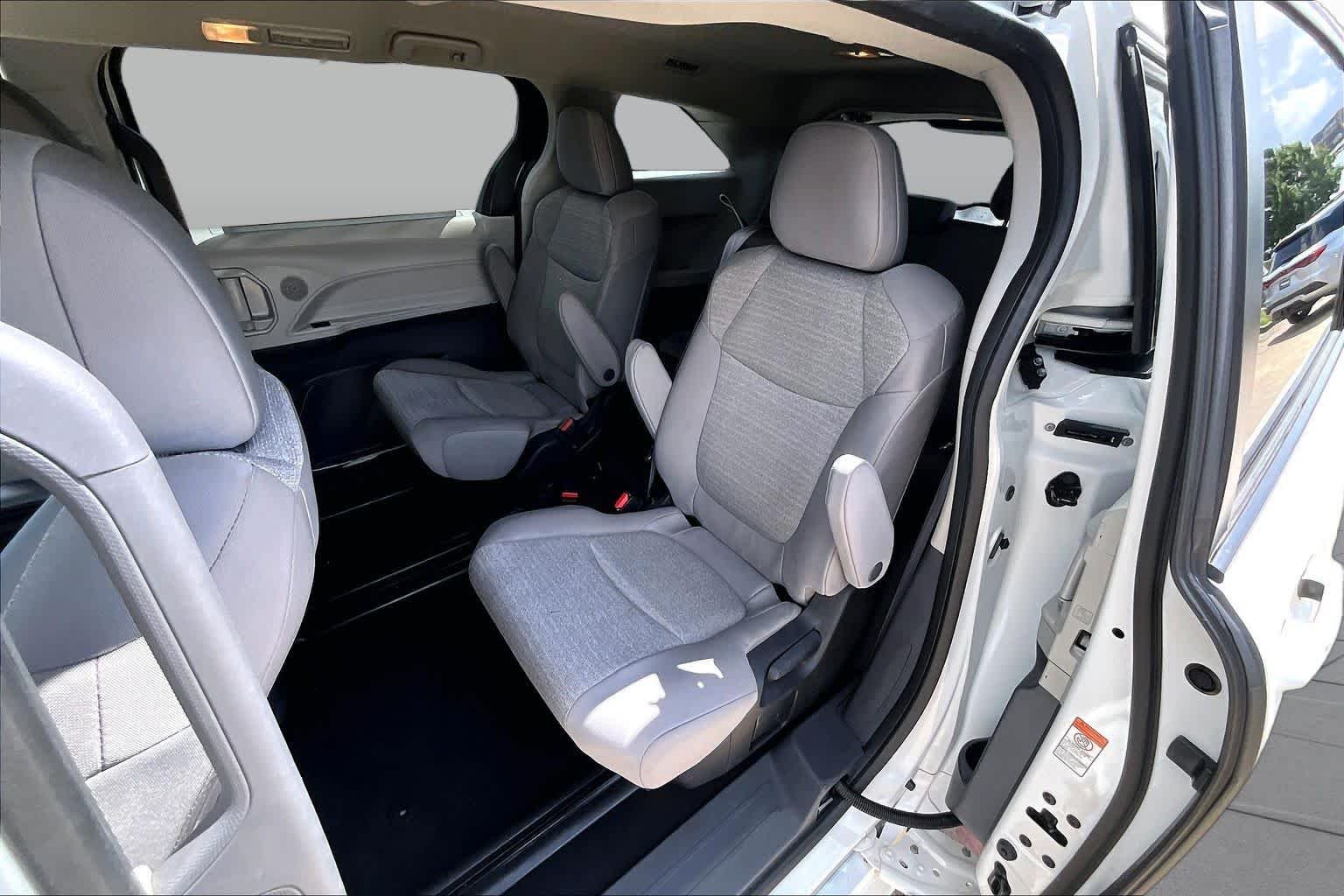 Used 2023 Ice Cap Toyota LE image 18