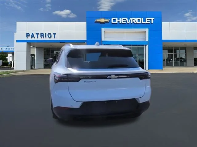 New 2026 Summit White Chevrolet LT image 9