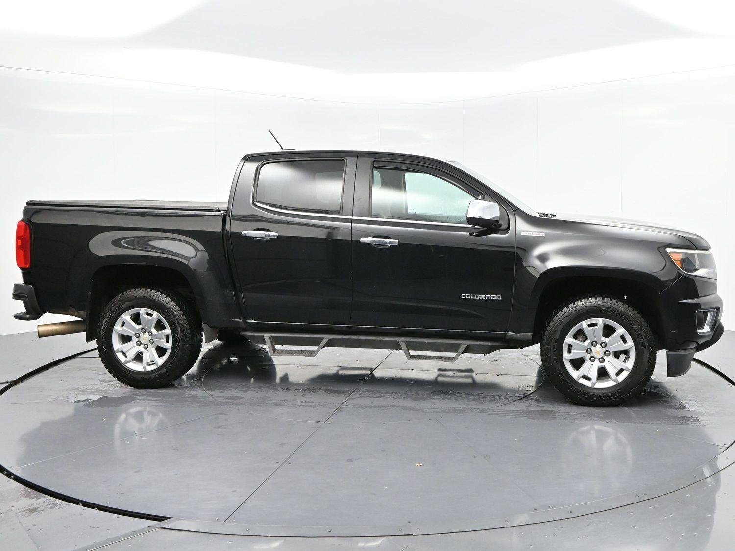 Used 2016 Black Chevrolet 2WD LT image 8