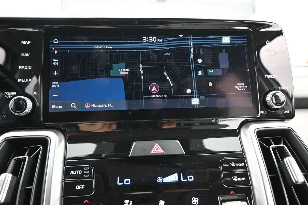 Used 2023 Glacial White Pearl Kia EX image 20