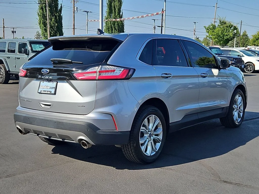 Used 2022 Silver Metallic Ford Titanium image 6