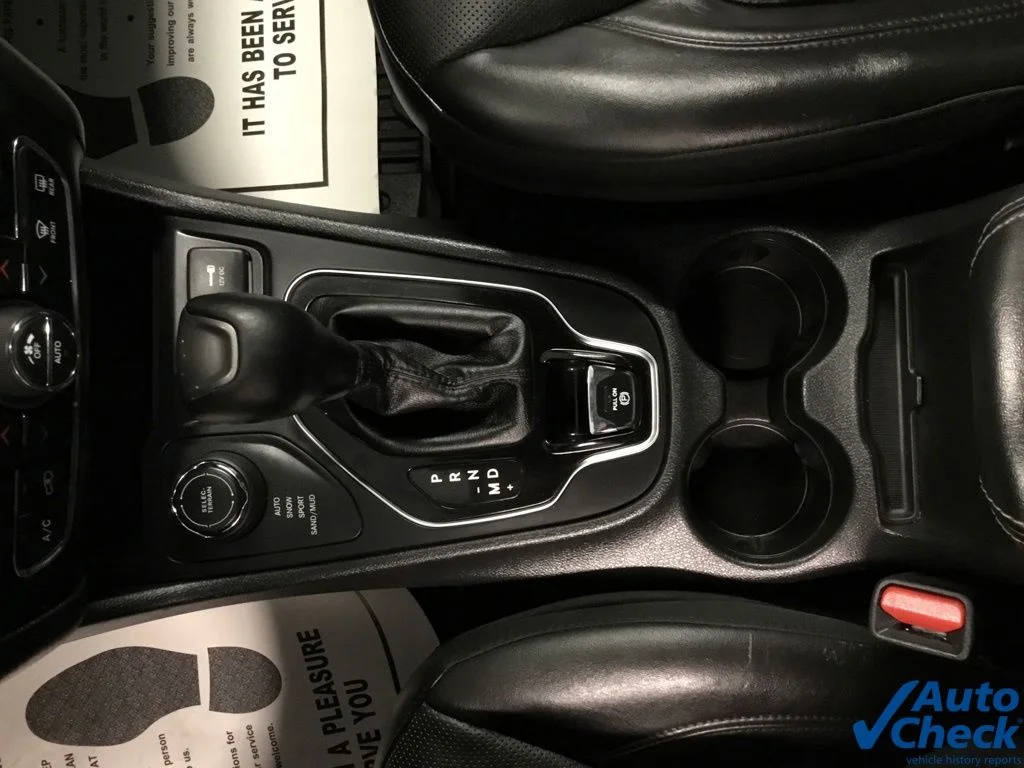 Used 2019 Blue Jeep Limited image 50
