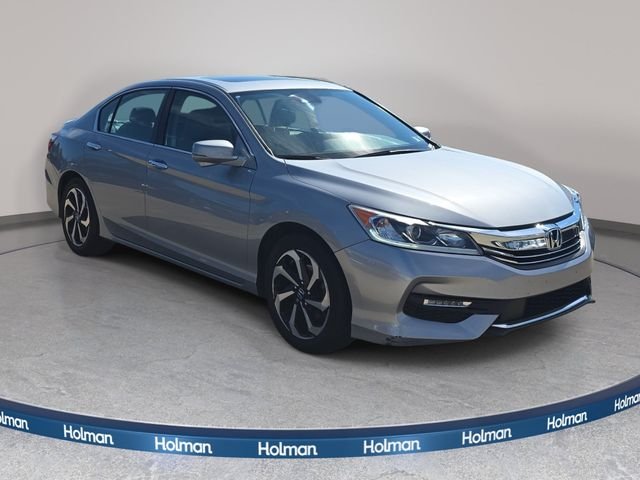 Used 2016  Honda EX-L image 4