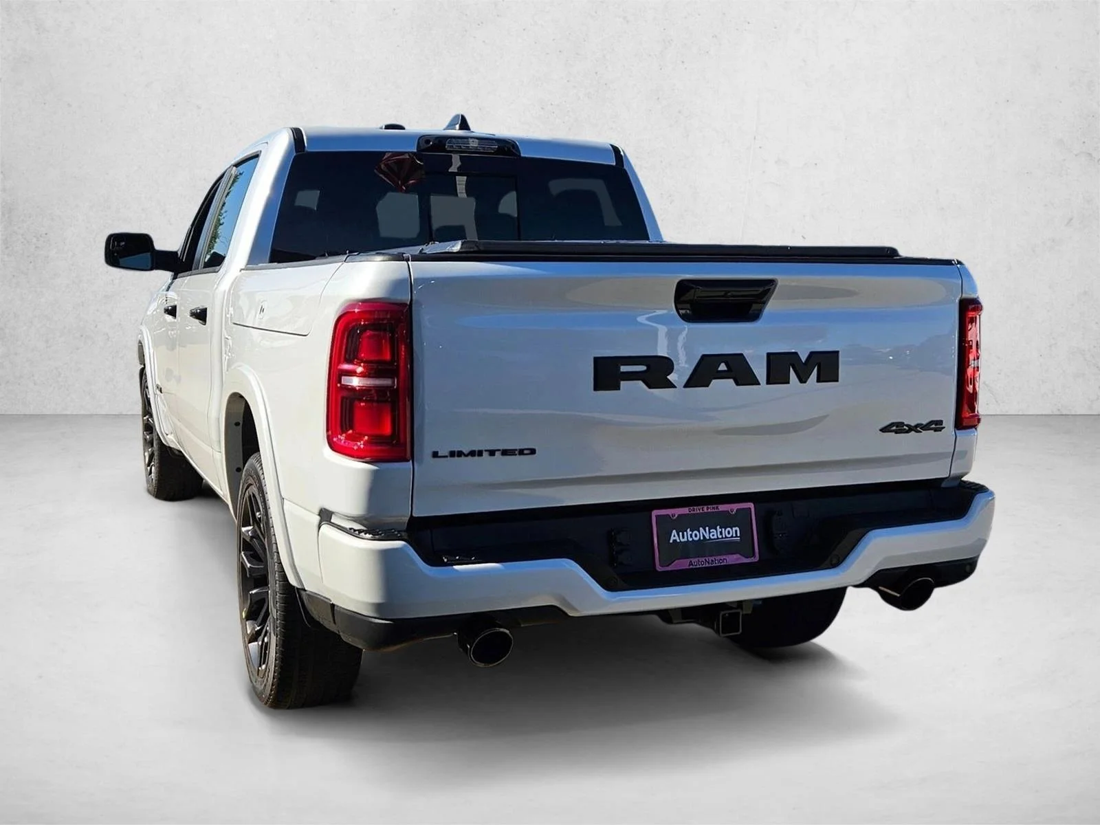 New 2026 Ivory White Tri-Coat Pearlcoat Ram Limited image 9